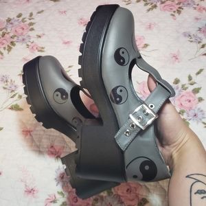 KOI Footwear Yin Yang Mary Janes Size 9